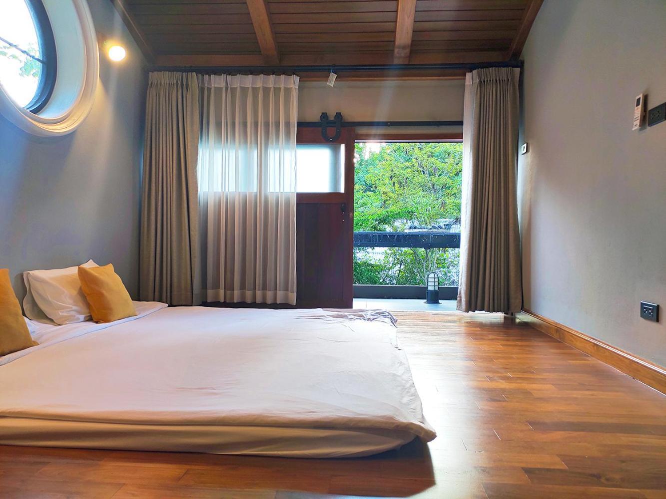 Yellow Pillow Village Chiang Mai Bagian luar foto